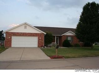 408 Hartman Ln, Waterloo, IL 62298