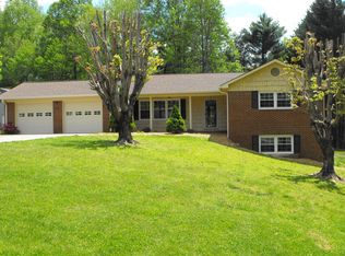 385 Cloverdale Ln, Wilkesboro, NC 28697