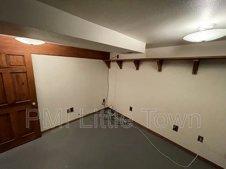 7893 Greenwood Blvd — Photo 12