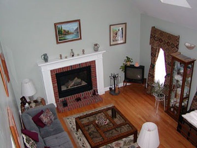 4th image of 10 OLDE SARATOGA KNOLLS Lane
