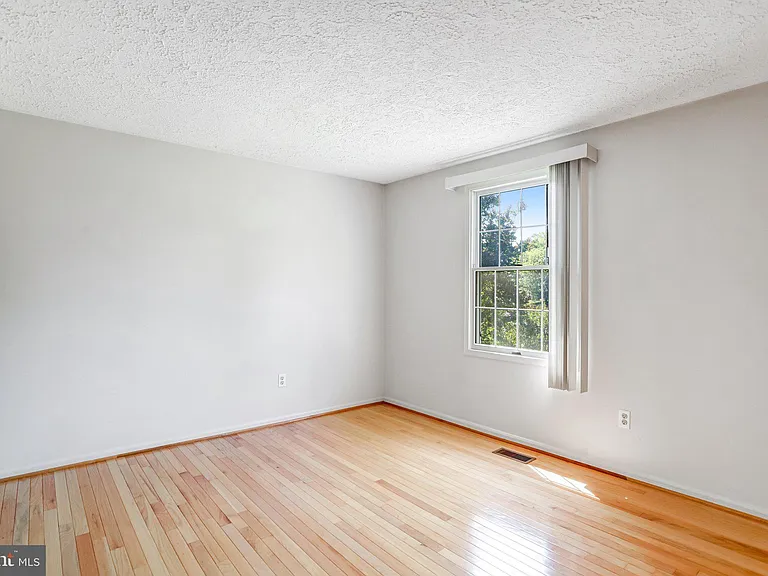 1803 E Beech Rd — Photo 18