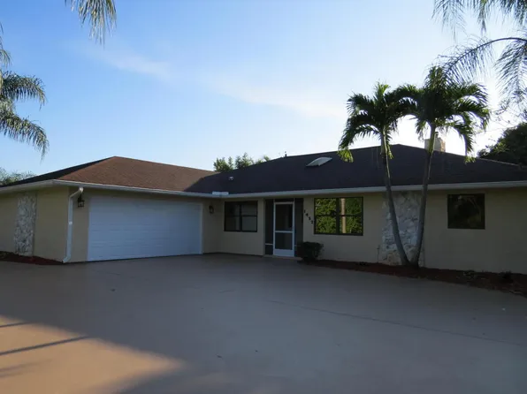 1457 SE Ladner St, Port Saint Lucie, FL 34983