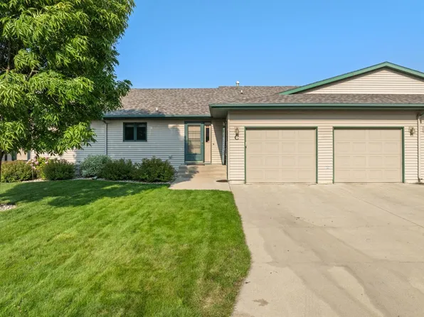 620 34th Ave SW Unit C, Minot, ND 58701