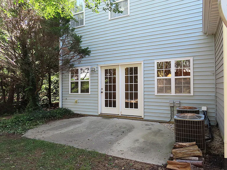 245 Plaza Dr #E — Photo 14