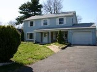 56 S Sunset Rd, Willingboro, NJ 08046