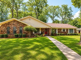3513 Richwood Dr, Texarkana, TX 75503