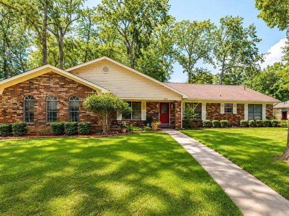 3513 Richwood Dr, Texarkana, TX 75503