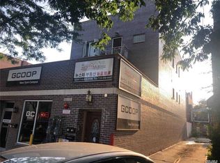 4118 163rd St, Flushing, NY 11358