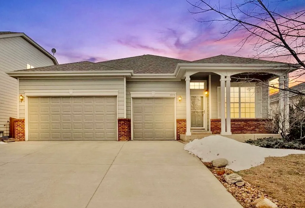 5 bed, 4347 sqft, $1,000 — Photo 1
