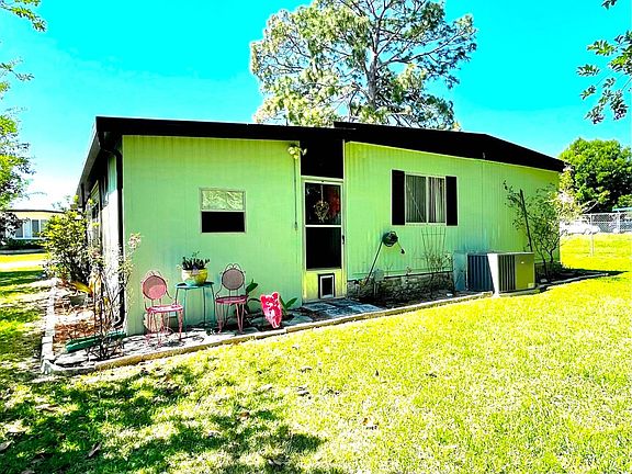 3rd image of 3150 NE 36th Ave #451