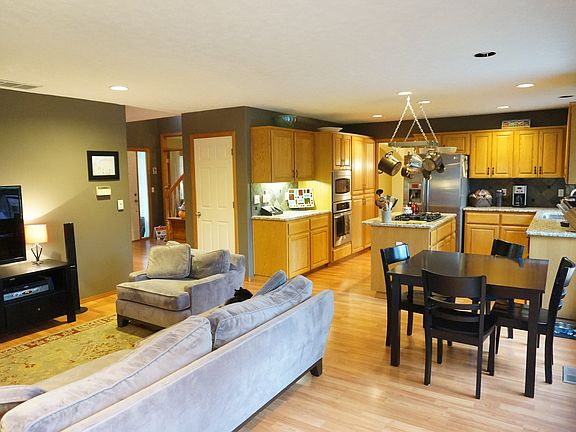 3rd image of 2716 NE Lorie Dr