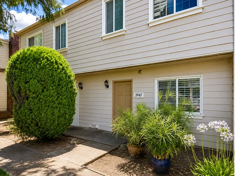 3947 Arthur Ct — Photo 1