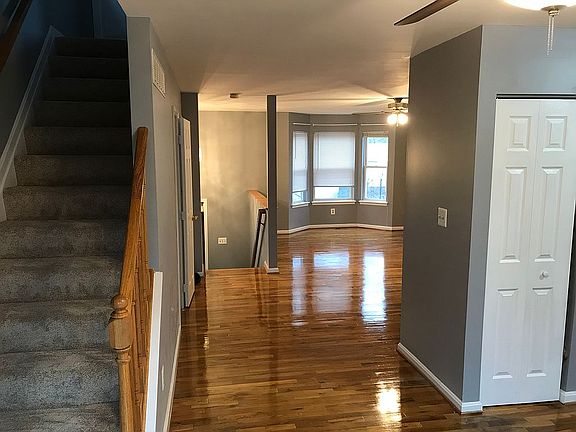 Living/Kitchen Area