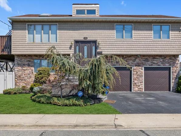 390 Silver Lane, Oceanside, NY 11572