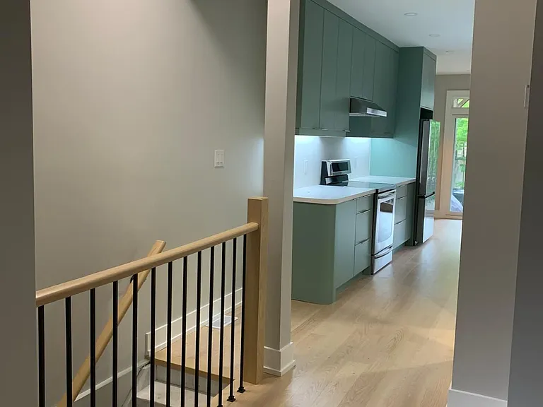 227 Logan Ave — Photo 3
