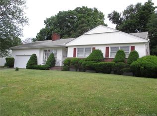 42 Meadowbrook Rd, Danbury, CT 06811