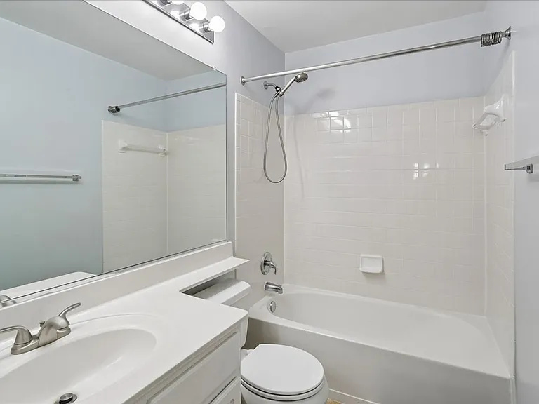 2943 Saint Helen Cir — Photo 26