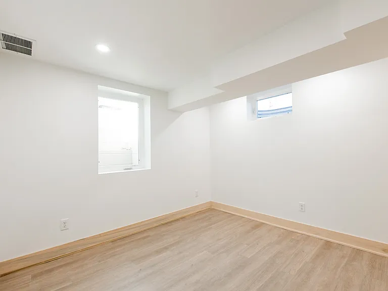 10526 Forrest Dr — Photo 28