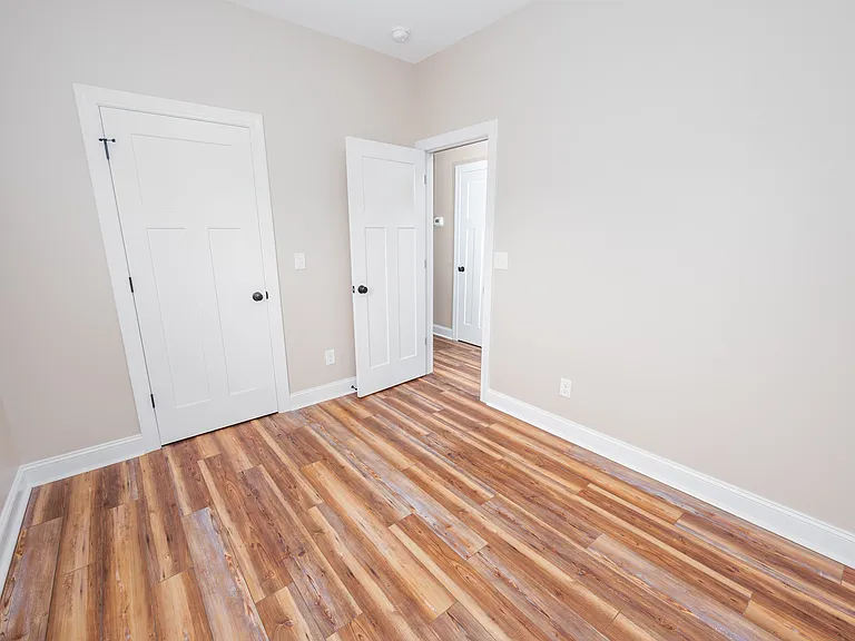 136 Macdonald Blvd — Photo 11