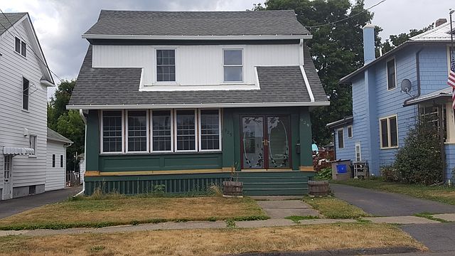 1st image of 929 Grove St