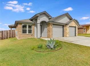 113 Calvin Smith Ln UNIT A, Jarrell, TX 76537