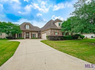 12348 Oak Fields Dr, Geismar, LA 70734