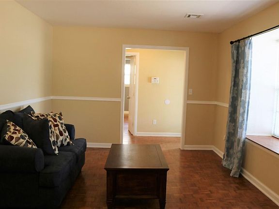 4th image of 3935 Kingsberry Dr