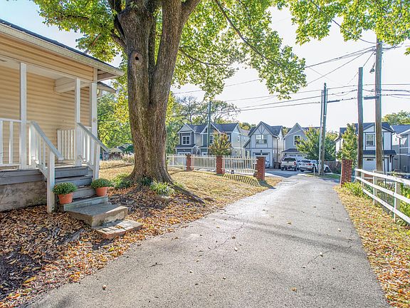 4th image of 2218 Kline Ave
