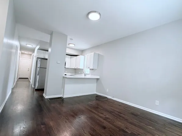 3644 W Fullerton Ave #1R, Chicago, IL 60647