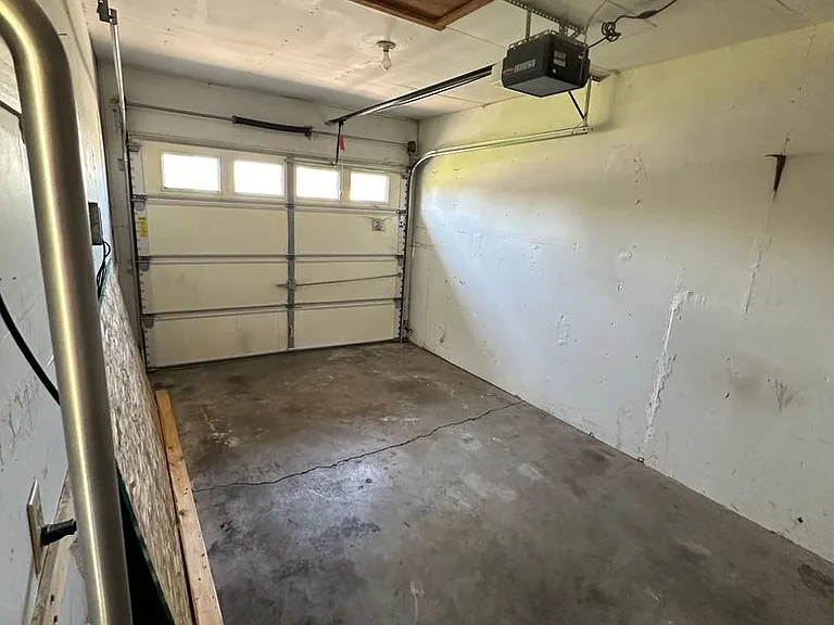 6209 Onyx Ave — Photo 7