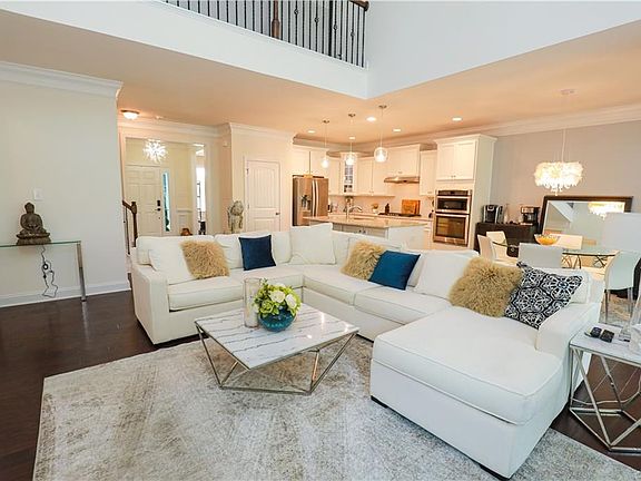 2nd image of 7553 Flowering Magnolia Ln