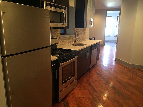 2nd image of 486 Lexington Ave APT 1L