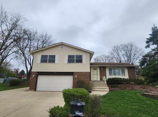 601 Orchard Ct, Algonquin, IL