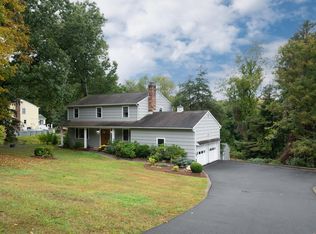 3 Terry Dr, Bethel, CT 06801