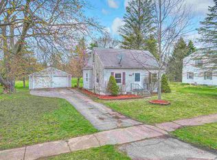 2402 Wallace Dr, Jackson, MI 49203