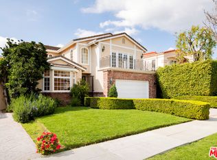 129 N Le Doux Rd, Beverly Hills, CA 90211