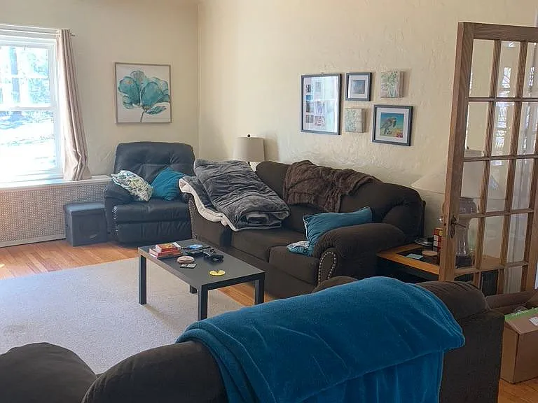 Living Room facing back yard