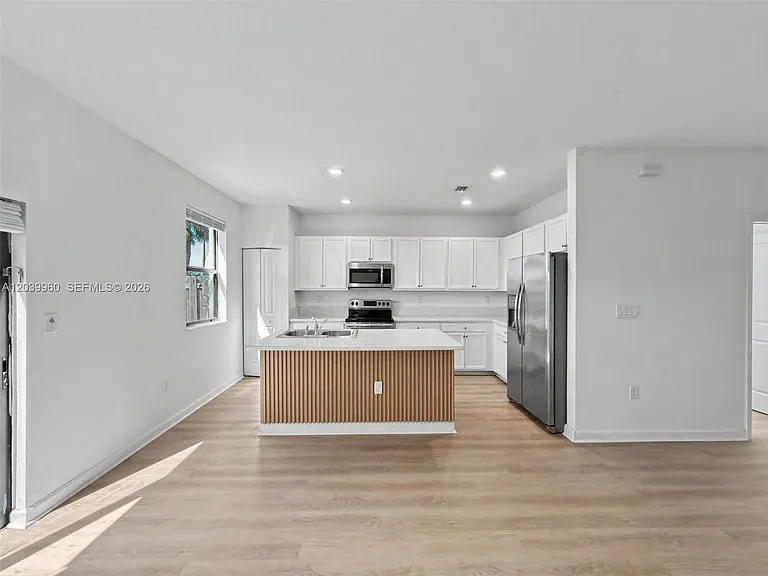 11296 SW 254th Ter — Photo 2