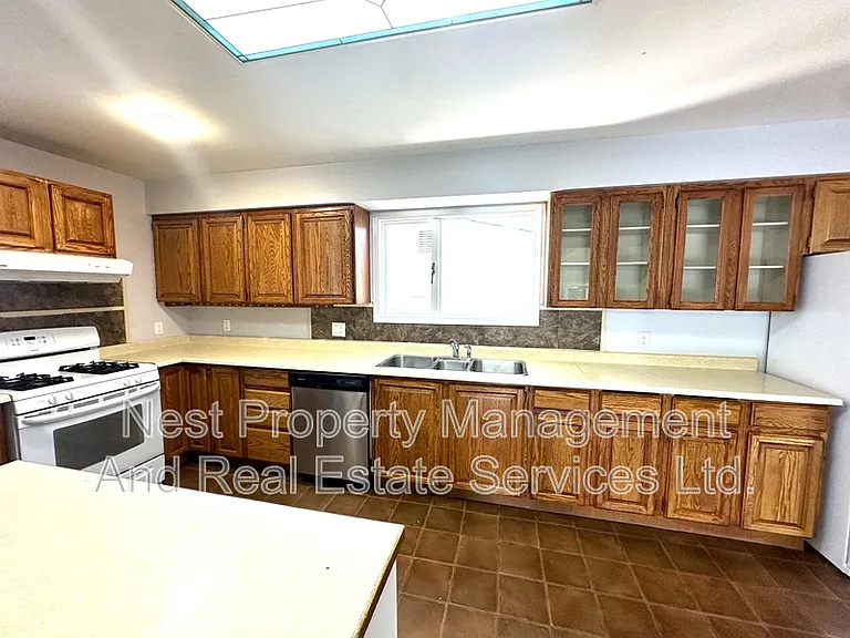 2737 Budd Rd #A — Photo 2
