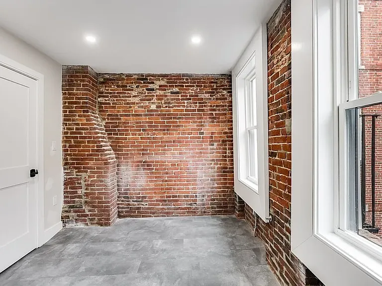 27 Sheafe St #6 — Photo 5