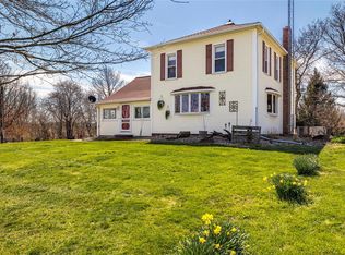 1201 Red Bridge Trl, Hillsboro, IL 62049