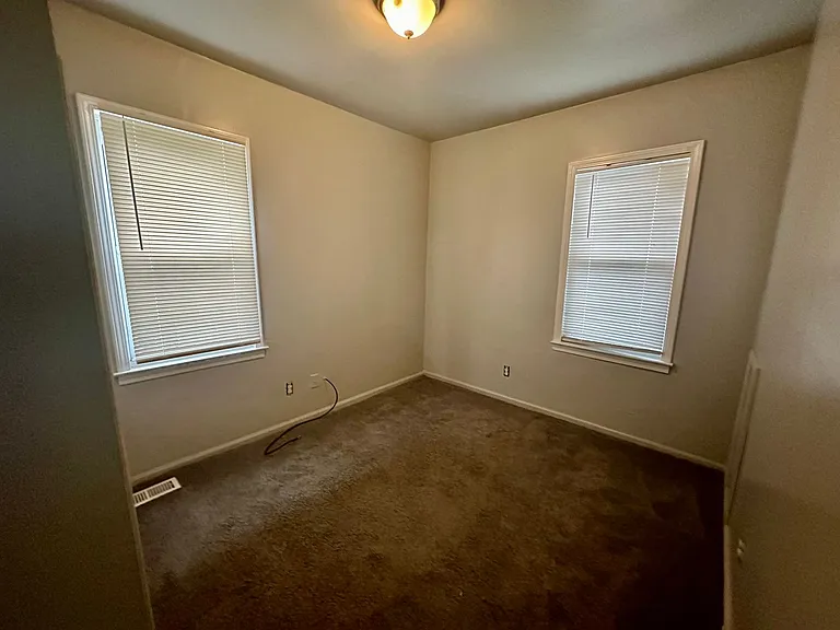 8133 Timken Ave — Photo 8