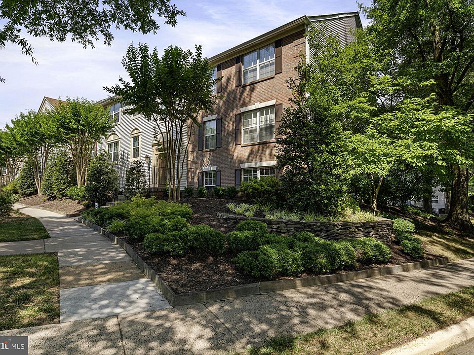 1st image of 12105 Greenwood Ct APT 101