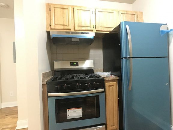 5th image of 226 W 111th St APT 18
