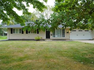 6189 Cambridge Park Dr, Mentor, OH