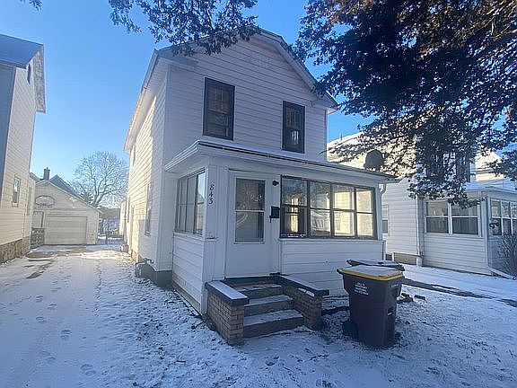 2nd image of 843 W Avon St