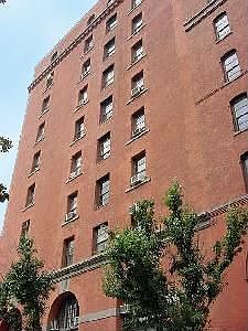 5th image of 720 Greenwich St APT 4M