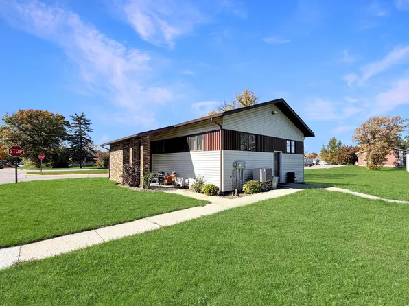227 1st Ave SW, Clearbrook, MN 56634