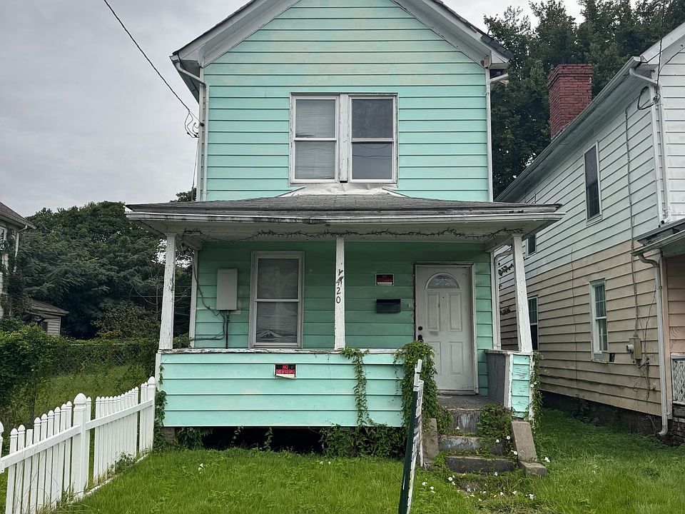 1st image of 1420 3rd Ave