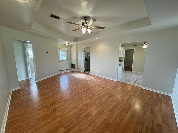 4th image of 10725 Dogwood St